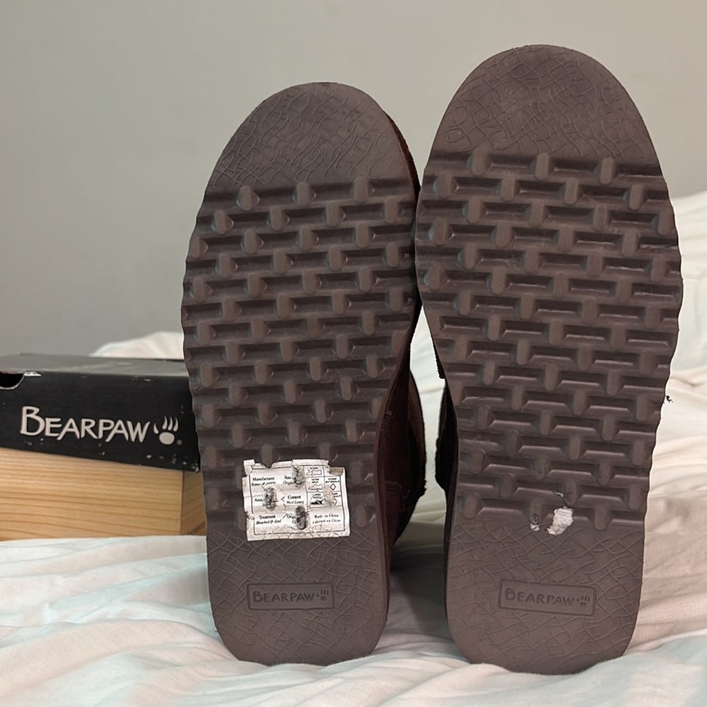 Boots - Picture 4 of 6